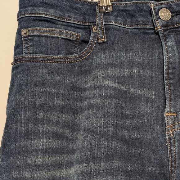 Express Classic Stretch Jeans – Dark Denim Wash – Size 33x30 – Excellent Used Co - Picture 7 of 8